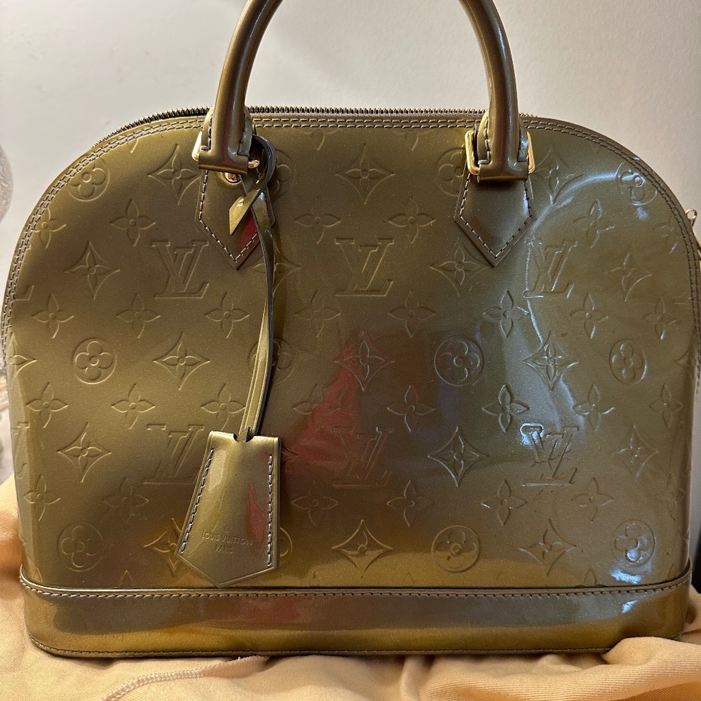 Louis Vuitton Vernis Debossed Monogram Alma PM